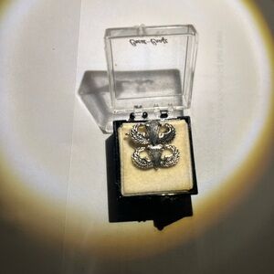 Elegant Silver Knot Paperweight